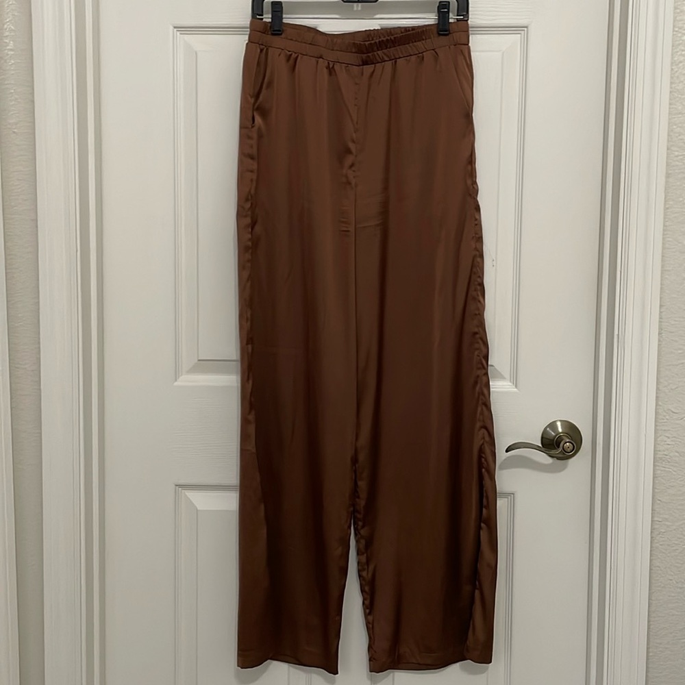 Women’s wide leg brown pants
